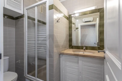 Apartamento T4 para Arrendamento em Areeiro