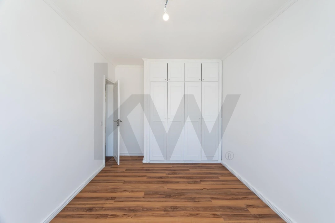Apartamento T4 para Arrendamento em Areeiro Foto 15