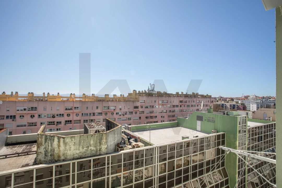 Apartamento T4 para Arrendamento em Areeiro Foto 42