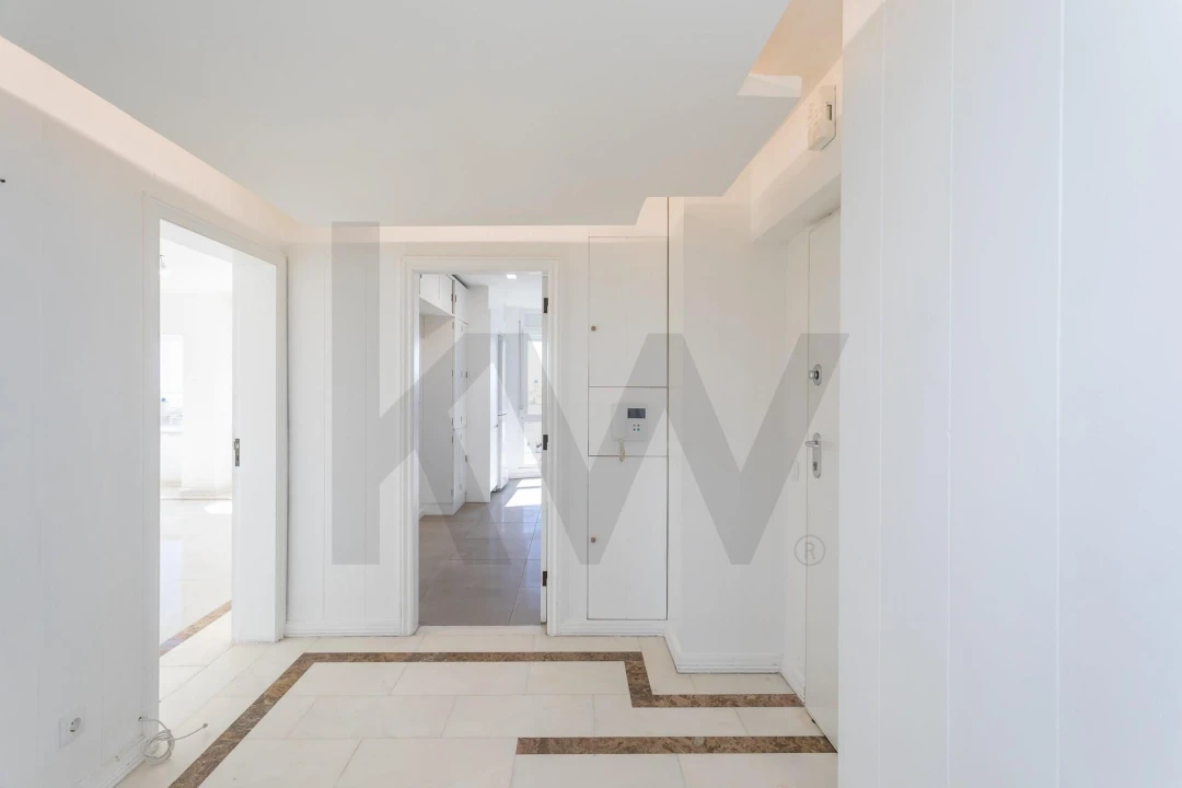 Apartamento T4 para Arrendamento em Areeiro Foto 4