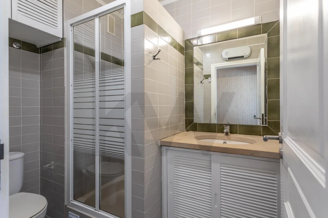 Apartamento T4 para Arrendamento em Areeiro Foto 19