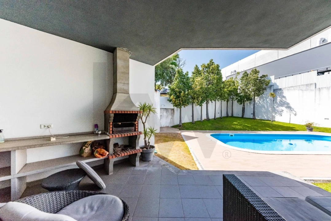 Apartamento T3 para Venda em Odivelas Foto 35