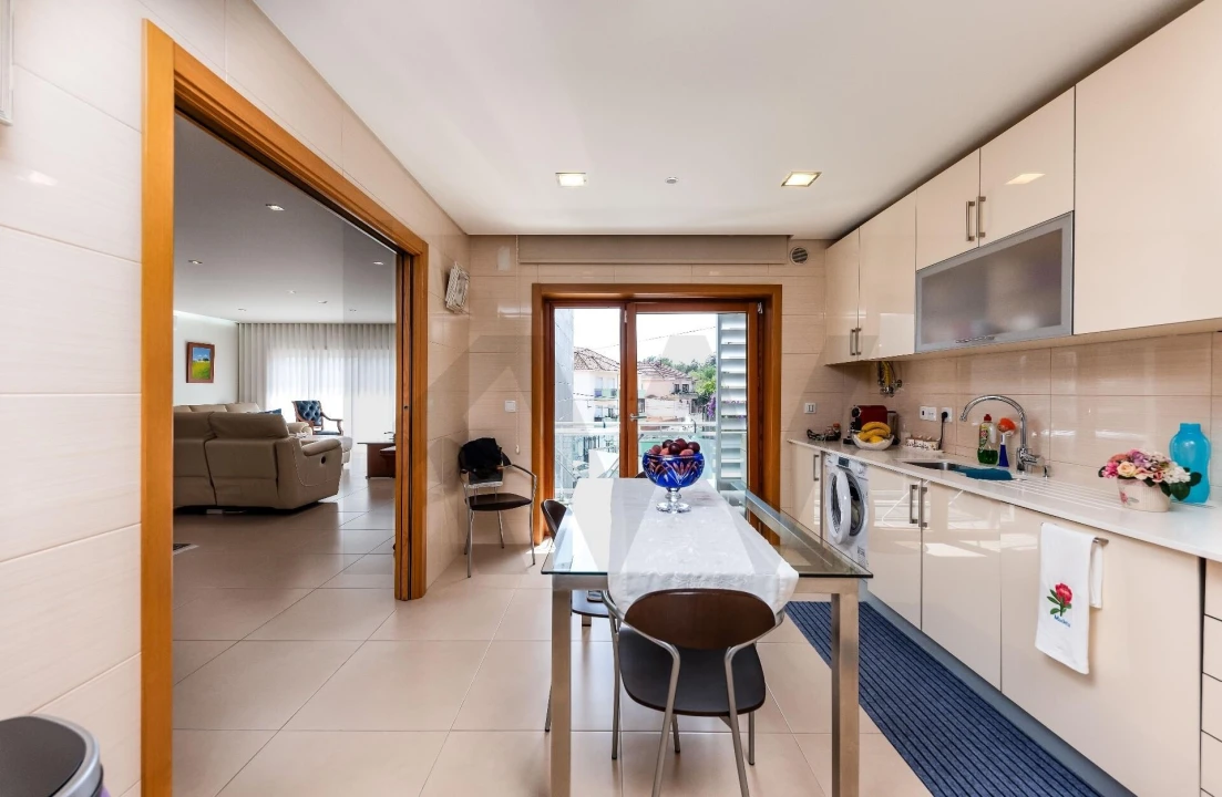 Apartamento T3 para Venda em Odivelas Foto 15