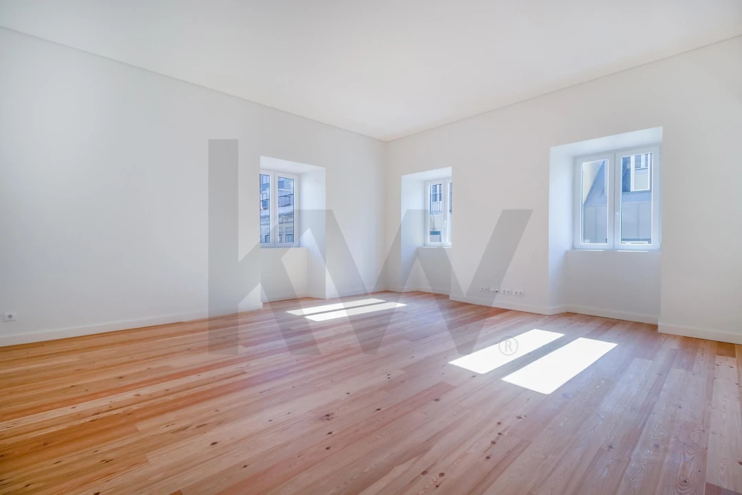 Apartamento T2 para Arrendamento em Santo António Foto 5