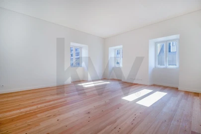 Apartamento T2 para Arrendamento em Santo António