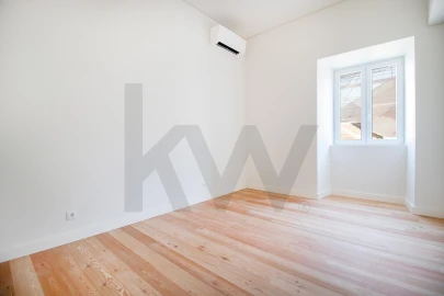 Apartamento T2 para Arrendamento em Santo António
