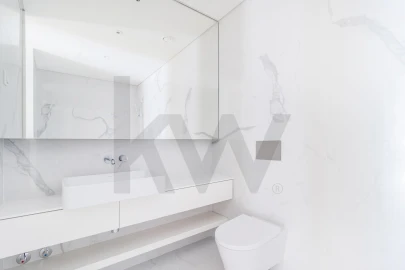 Apartamento T2 para Arrendamento em Santo António
