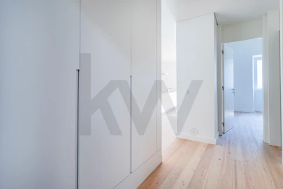 Apartamento T2 para Arrendamento em Santo António