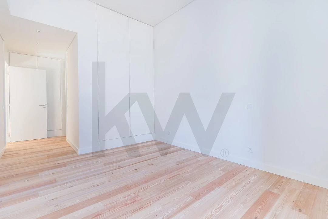 Apartamento T2 para Arrendamento em Santo António Foto 15