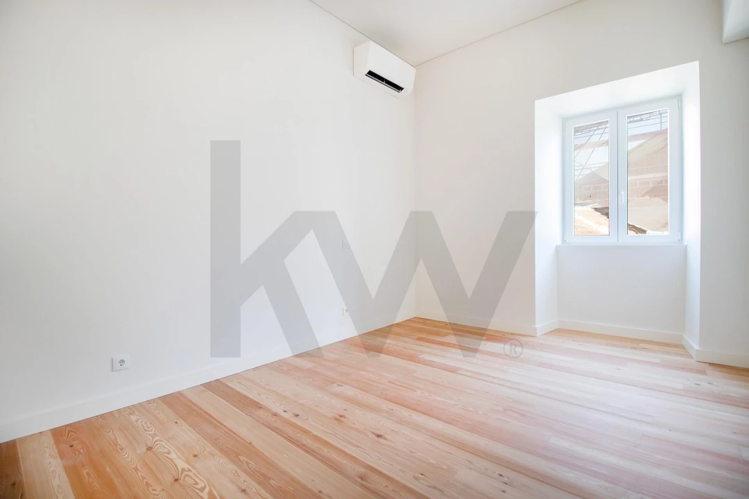 Apartamento T2 para Arrendamento em Santo António Foto 14
