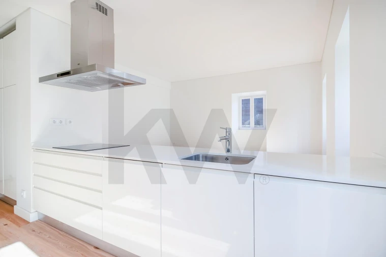 Apartamento T2 para Arrendamento em Santo António Foto 7