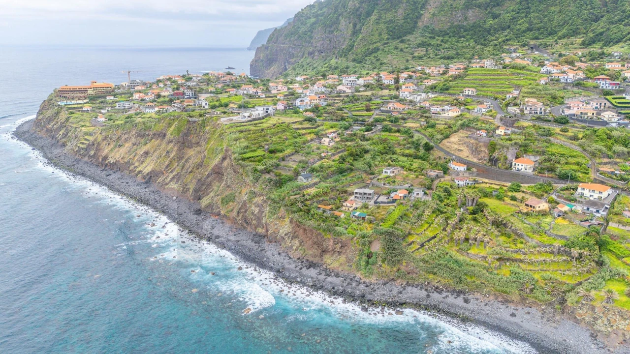 Moradia T2 para Venda em Ponta Delgada Foto 32
