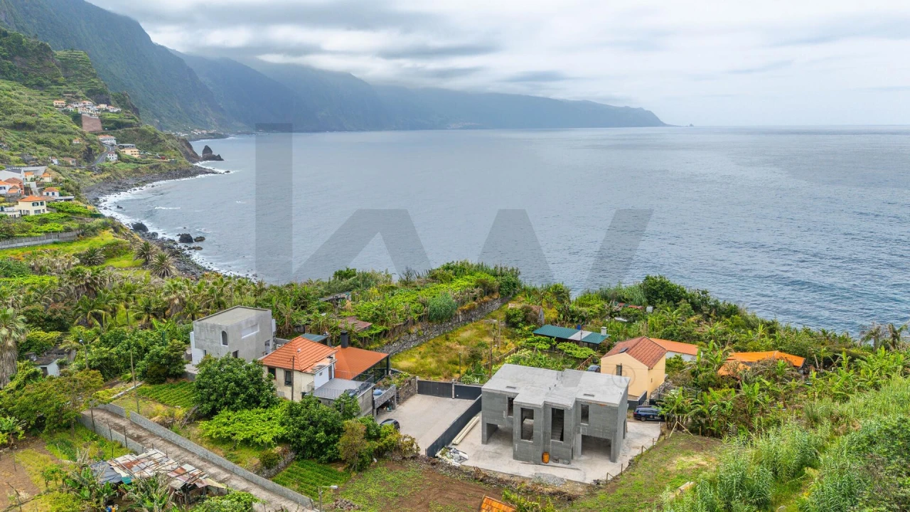 Moradia T2 para Venda em Ponta Delgada Foto 1