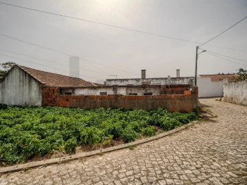 Moradia T1 para Venda em Vermelha