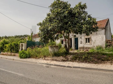 Moradia T1 para Venda em Vermelha