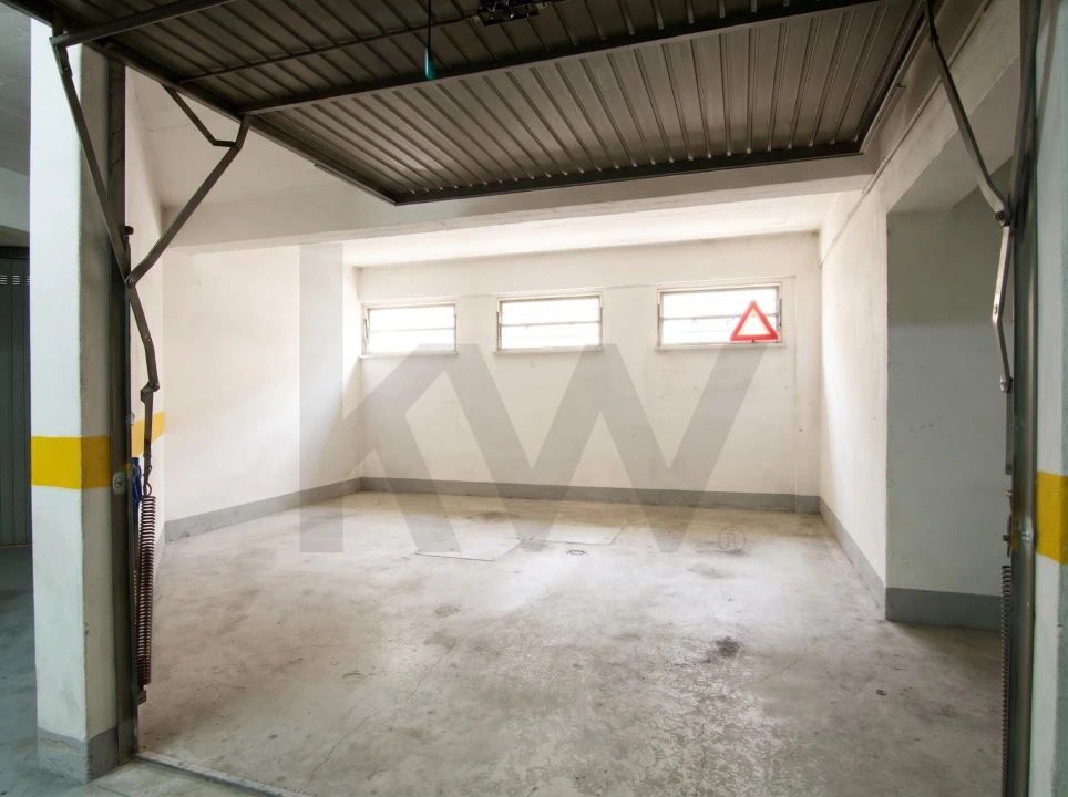 Apartamento T2 para Venda em Póvoa de Santa Iria e Forte da Casa Foto 27