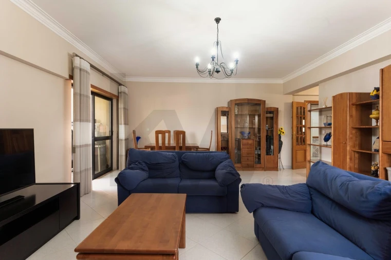 Apartamento T2 para Venda em Póvoa de Santa Iria e Forte da Casa Foto 9