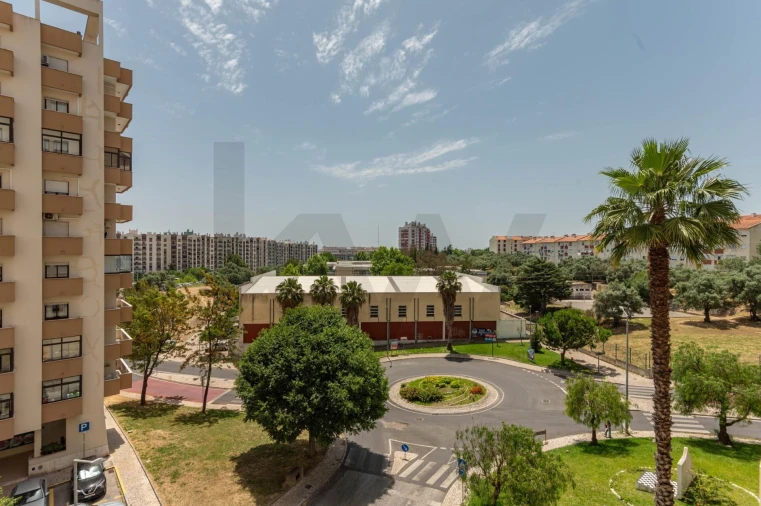 Apartamento T2 para Venda em Póvoa de Santa Iria e Forte da Casa Foto 25