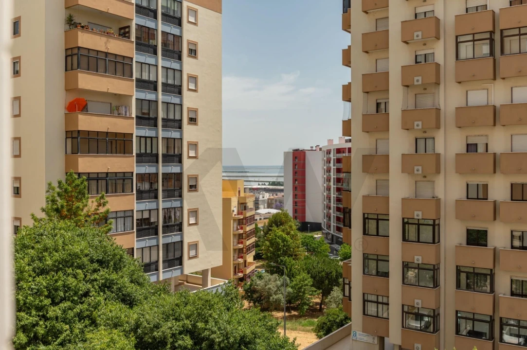 Apartamento T2 para Venda em Póvoa de Santa Iria e Forte da Casa Foto 1