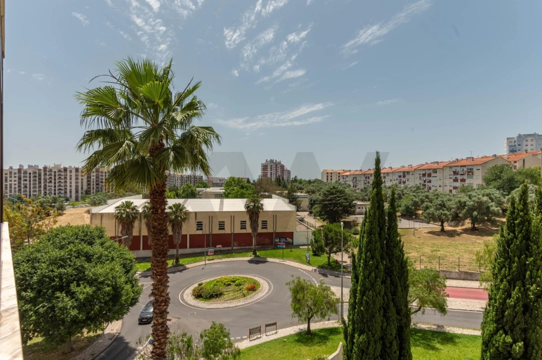 Apartamento T2 para Venda em Póvoa de Santa Iria e Forte da Casa Foto 11