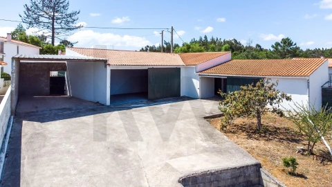 Moradia T4 para Venda em Alcobaça e Vestiaria