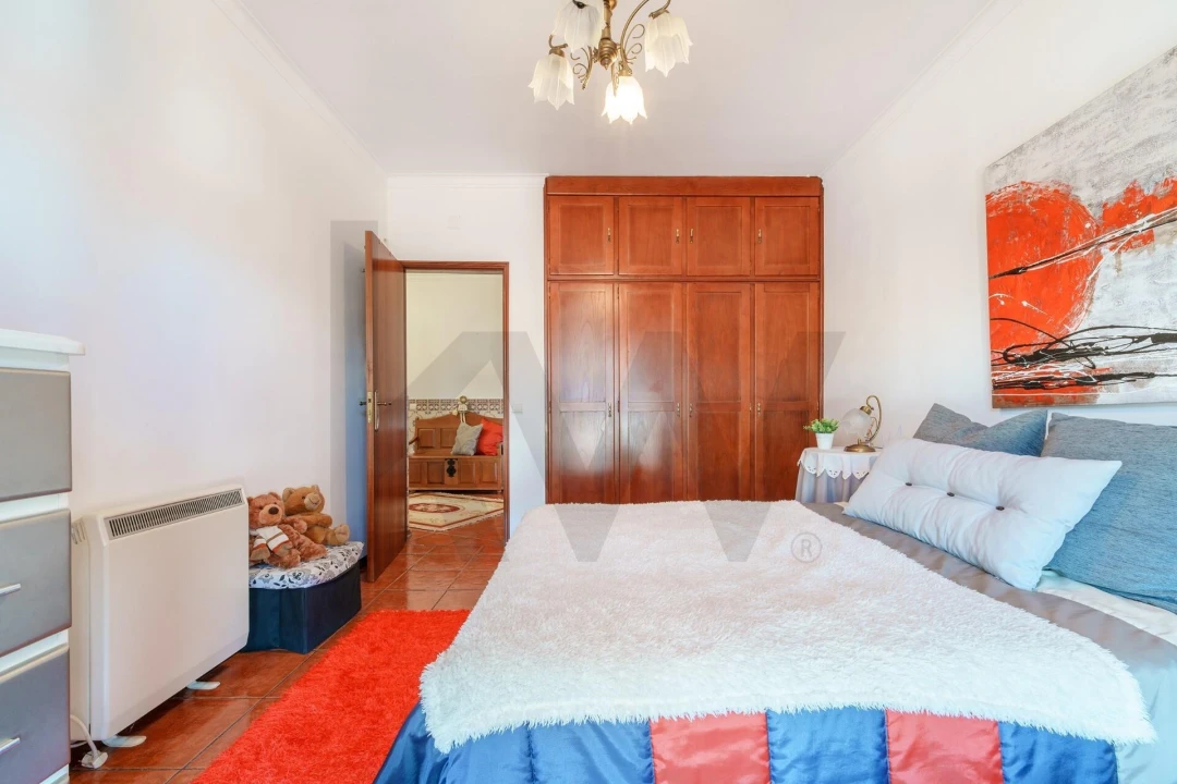 Moradia T4 para Venda em Alcobaça e Vestiaria Foto 41