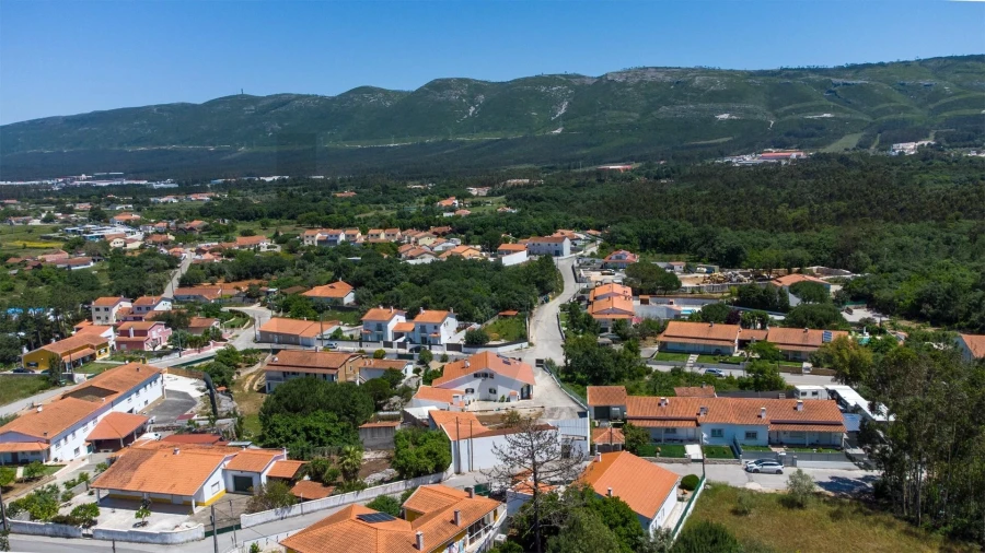 Moradia T4 para Venda em Alcobaça e Vestiaria Foto 3