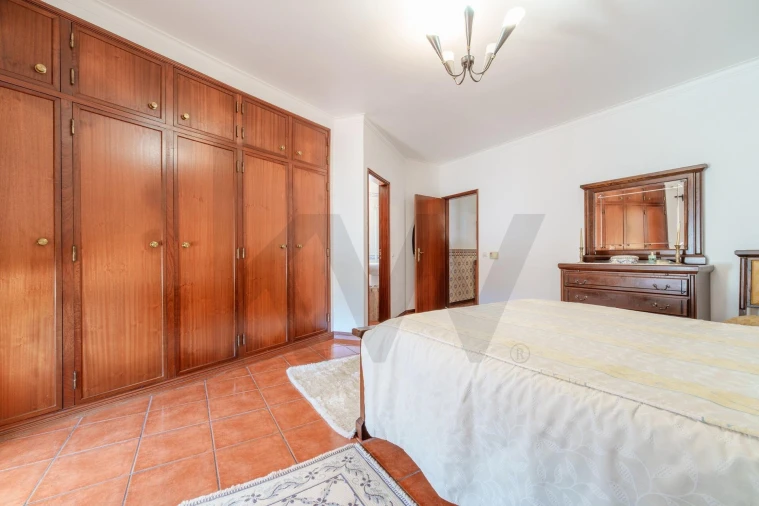 Moradia T4 para Venda em Alcobaça e Vestiaria Foto 32