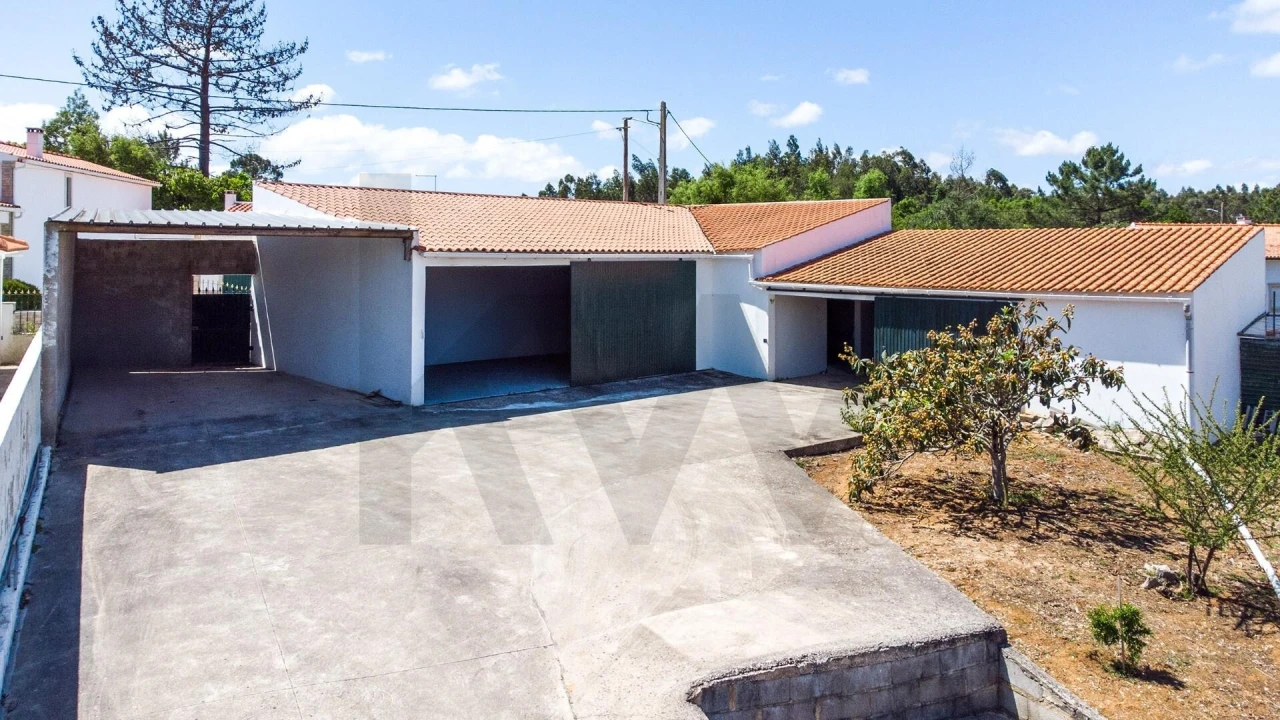 Moradia T4 para Venda em Alcobaça e Vestiaria Foto 13