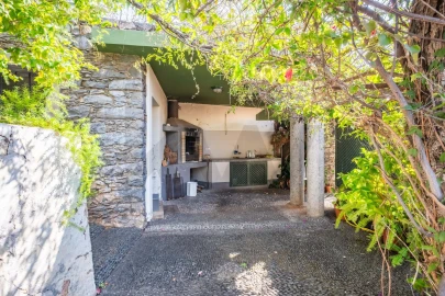 Quinta T4 para Venda em Funchal (São Pedro)