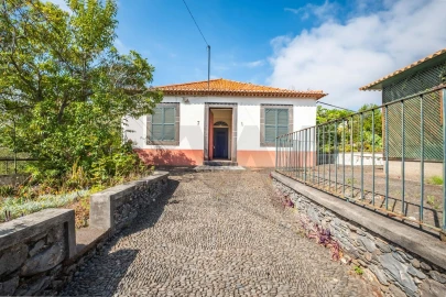 Quinta T4 para Venda em Funchal (São Pedro)