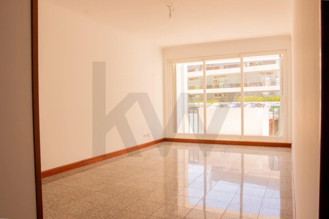 Apartamento T1 para Venda em Sesimbra (Santiago) Foto 8