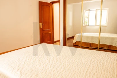 Apartamento T1 para Venda em Sesimbra (Santiago)