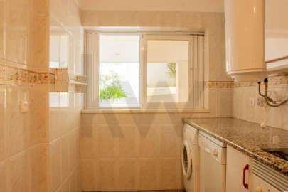 Apartamento T1 para Venda em Sesimbra (Santiago)