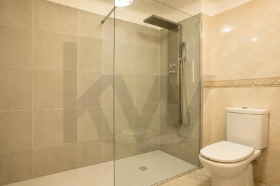 Apartamento T1 para Venda em Sesimbra (Santiago)