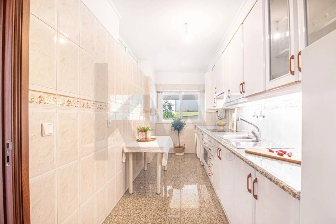 Apartamento T1 para Venda em Sesimbra (Santiago) Foto 14