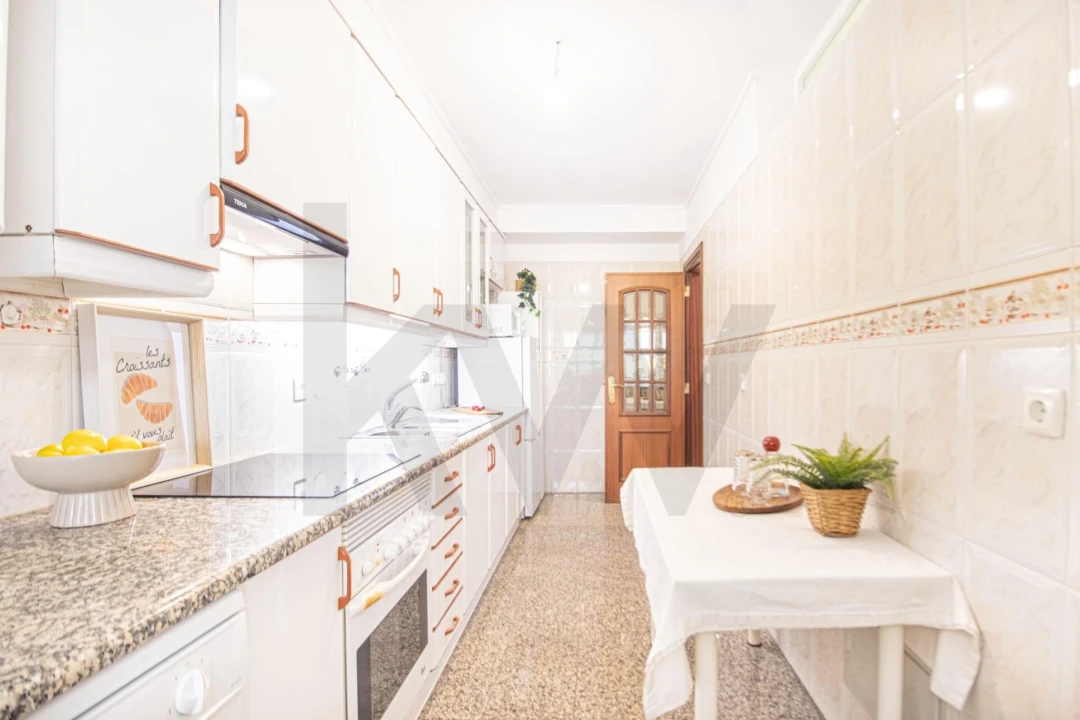 Apartamento T1 para Venda em Sesimbra (Santiago) Foto 15