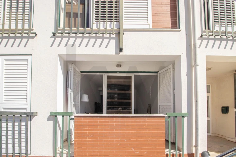 Apartamento T1 para Venda em Sesimbra (Santiago) Foto 3