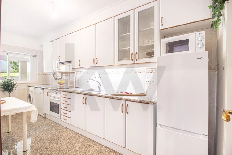 Apartamento T1 para Venda em Sesimbra (Santiago) Foto 13