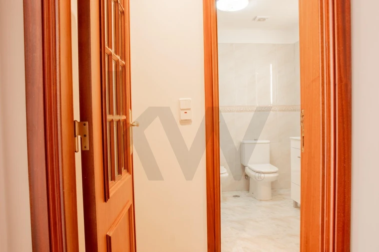Apartamento T1 para Venda em Sesimbra (Santiago) Foto 19