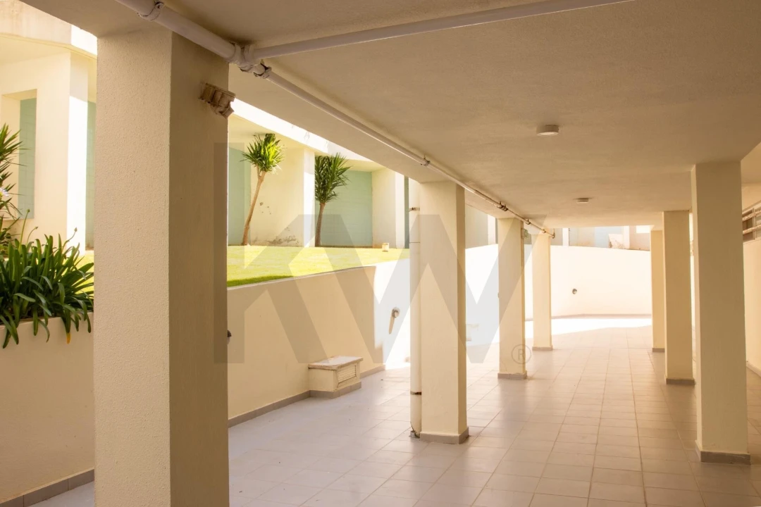 Apartamento T1 para Venda em Sesimbra (Santiago) Foto 26