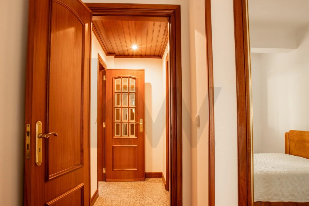 Apartamento T1 para Venda em Sesimbra (Santiago) Foto 4