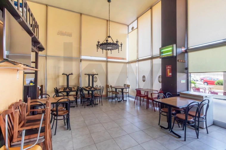 Loja para Venda em Matosinhos e Leça da Palmeira Foto 4
