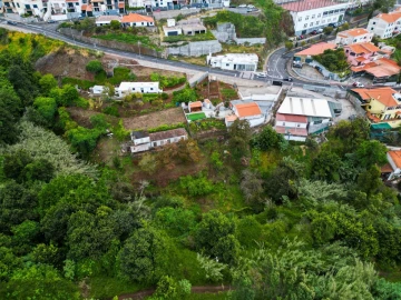 Terreno para Venda em Caniço