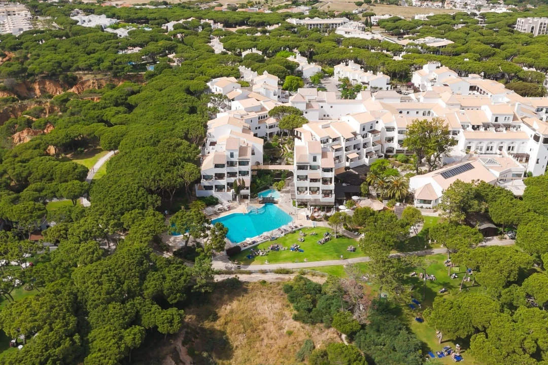 Moradia T2 para Venda em Albufeira e Olhos de Água Foto 1