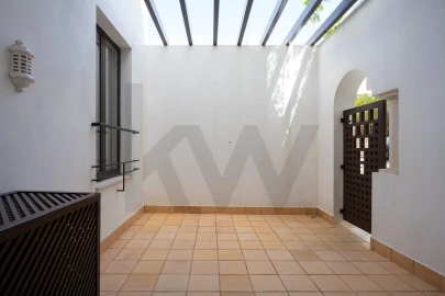 Moradia T2 para Venda em Albufeira e Olhos de Água