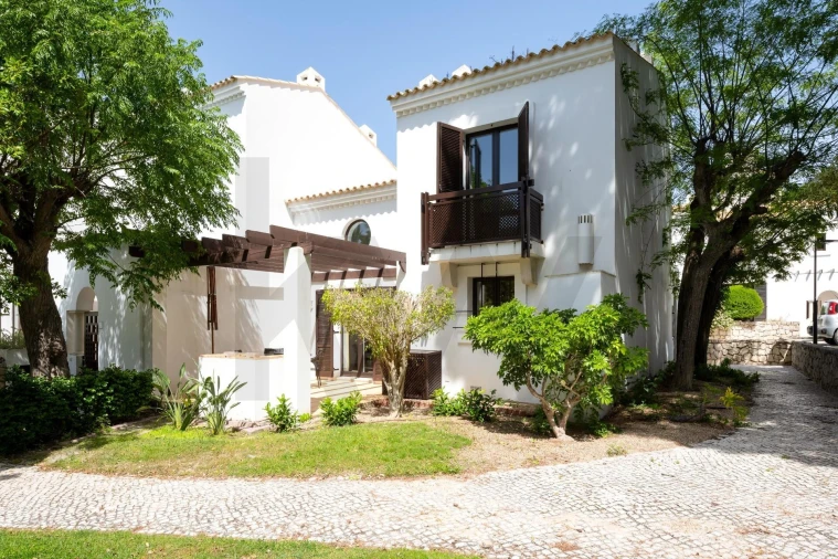 Moradia T2 para Venda em Albufeira e Olhos de Água Foto 4