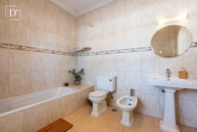 Moradia T3 para Venda em Albufeira e Olhos de Água