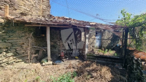 Moradia para Venda em Santo Andre das Tojeiras