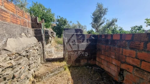 Moradia para Venda em Santo Andre das Tojeiras